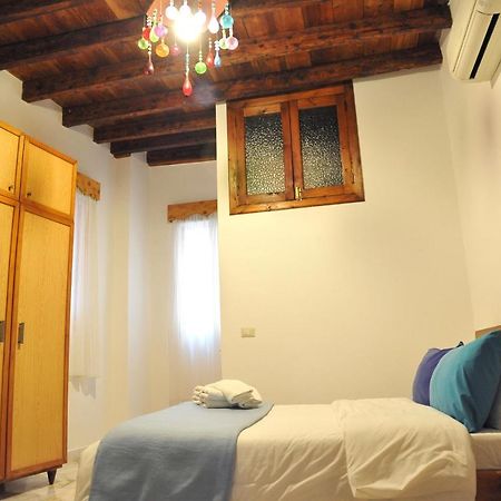 Tyre Boutique Apartments Kültér fotó