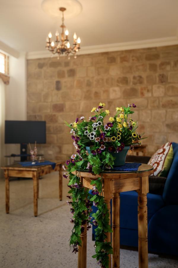 Tyre Boutique Apartments Kültér fotó